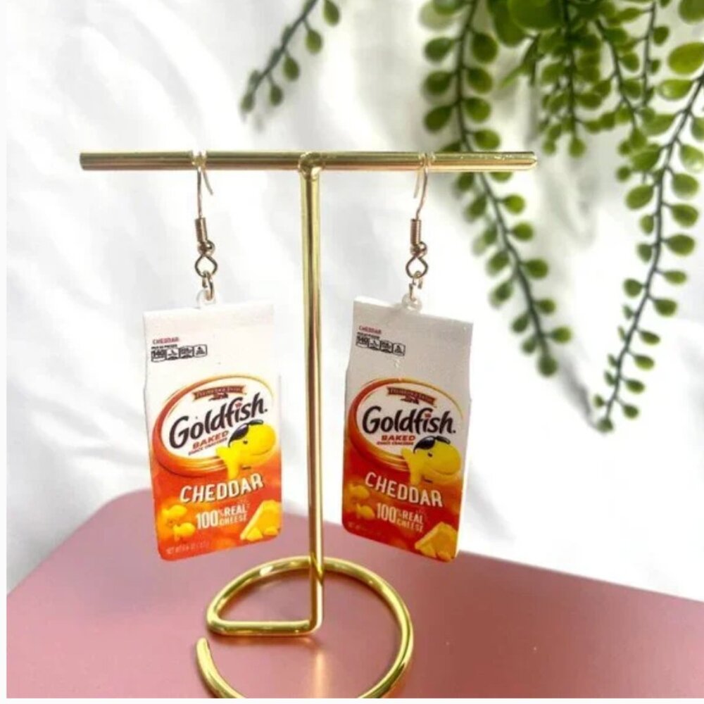 ⭐❤️ FREE Goldfish Snack Food Kids Crackers Picnic Graphic Pop Art Artsy Earrings